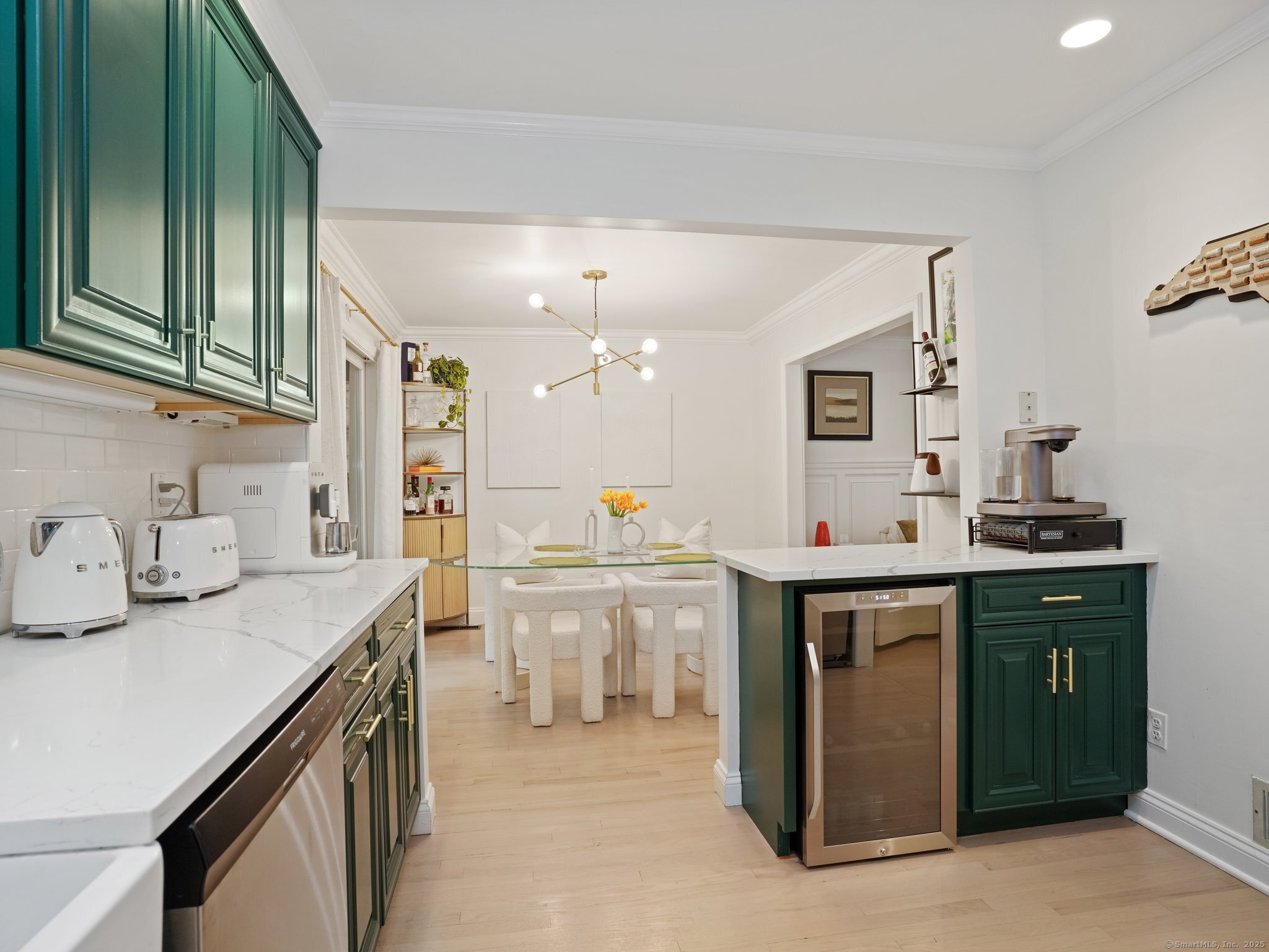 253 New Norwalk Road, Unit 5 New Canaan, CT 06840 - Photo 9 of 32
