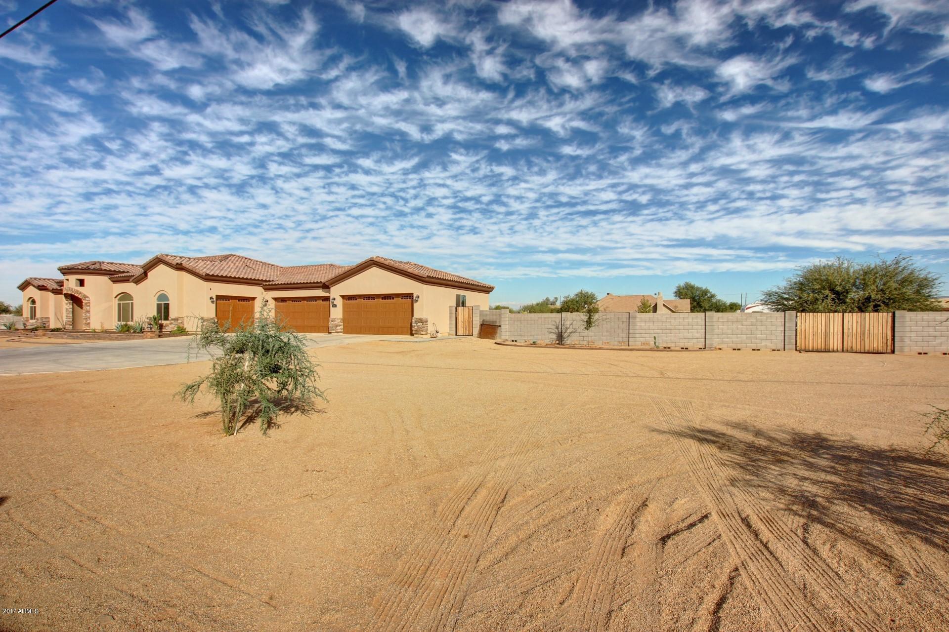 1604 West Maddock Road Phoenix, AZ 85086 - Photo 3 of 42 0001-Maddock (1)
