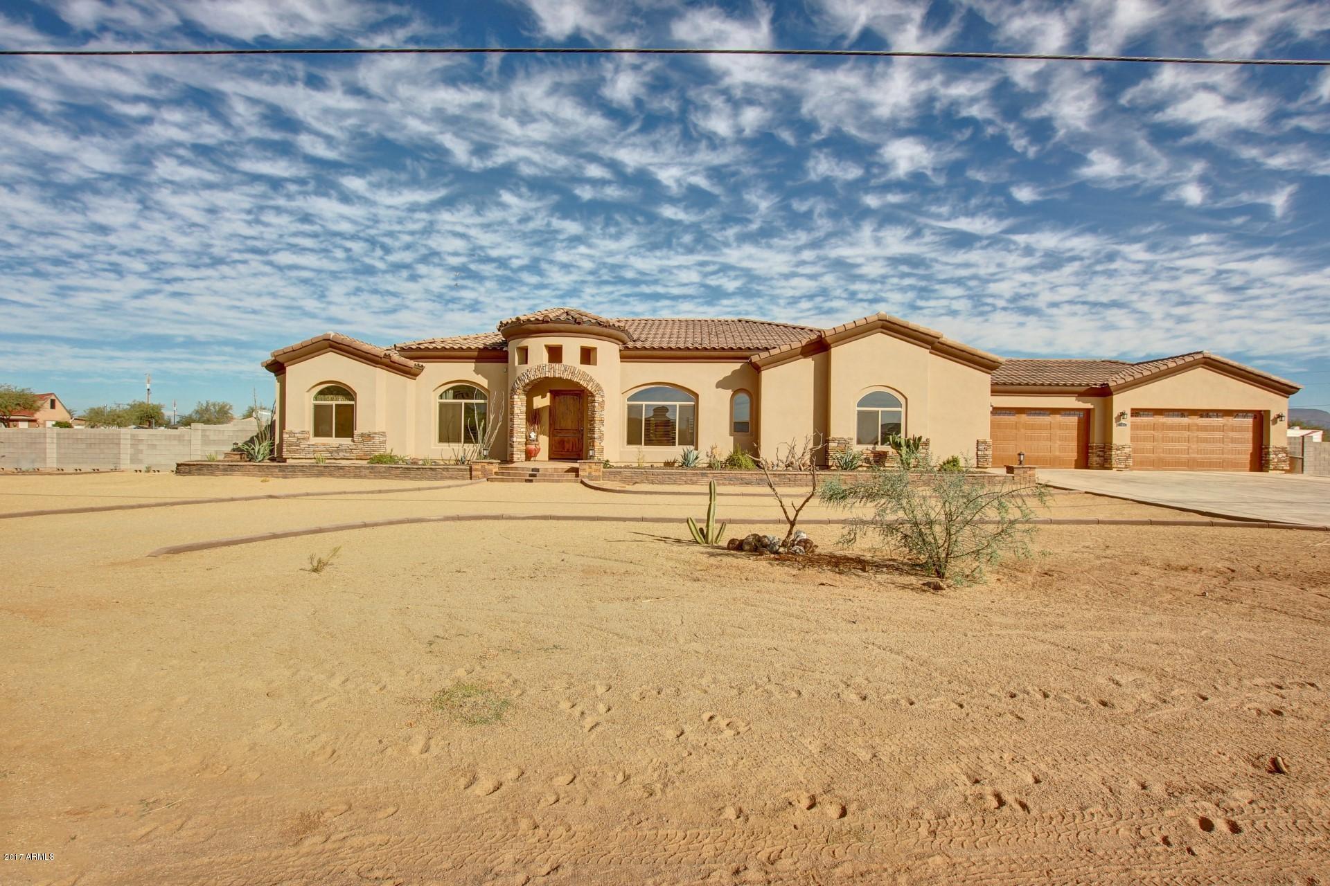 1604 West Maddock Road Phoenix, AZ 85086 - Photo 5 of 42 0004-Maddock (4)
