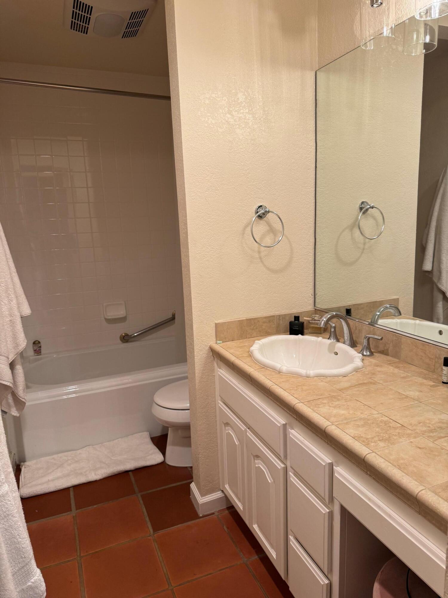 3375 Foothill Road, Unit 214 Carpinteria, CA 93013 - Photo 10 of 16 IMG_0995