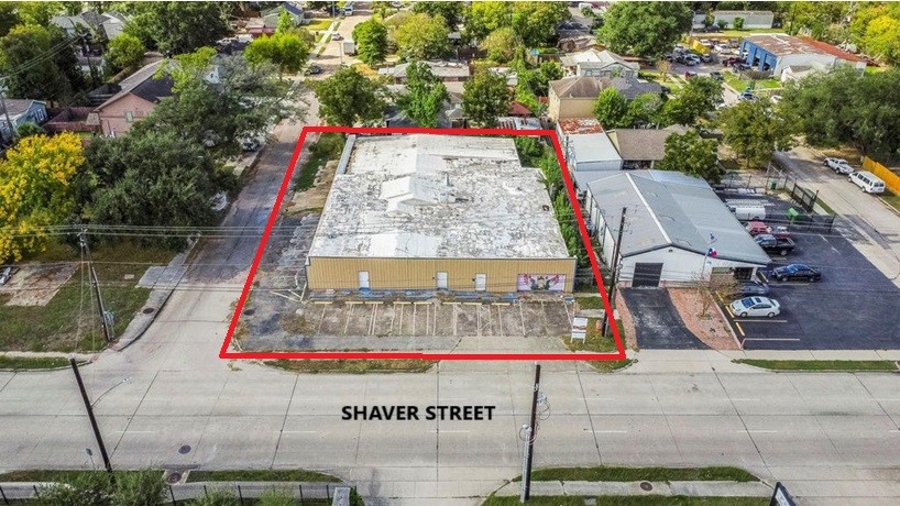 1018 Shaver is a 10640 Sq. Ft. Commercial Building that offers office space and warehouse space