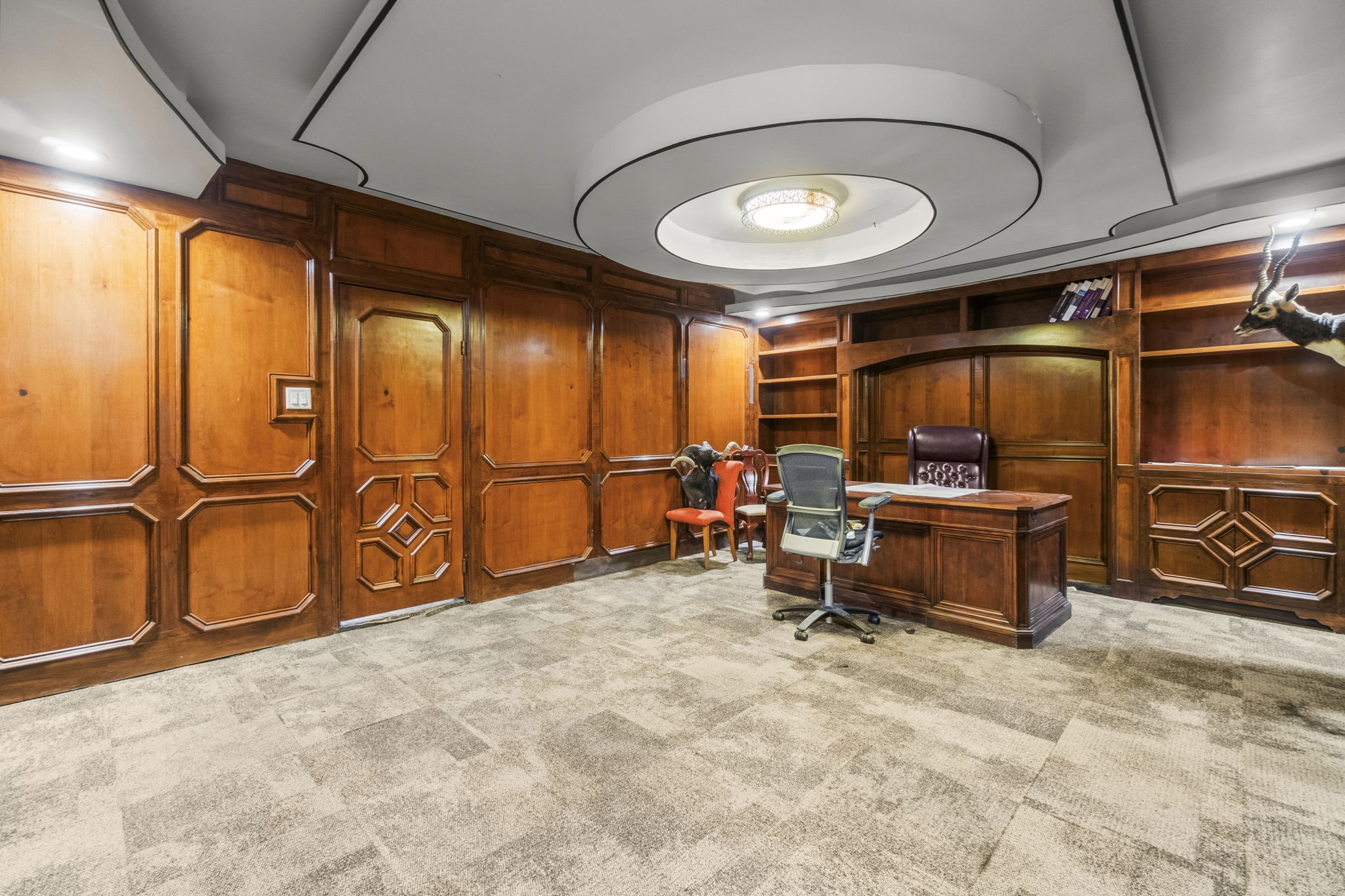 1018 Shaver Street Pasadena, TX 77506 - Photo 10 of 43 Spacious office area featuring decorative ceiling detail and rich wood finishes.