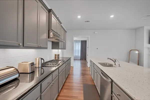 $2,900 | 135 Independence Drive, Kyle, TX 78640