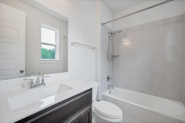 $2,900 | 135 Independence Drive, Kyle, TX 78640