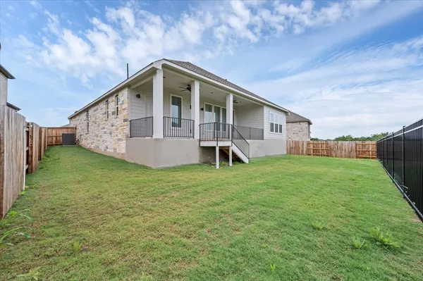 $2,900 | 135 Independence Drive, Kyle, TX 78640