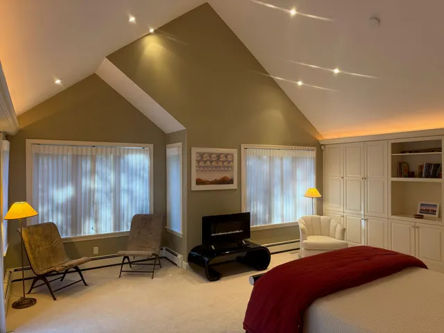 $1,100,000 | 510 Cedar Street, West Barnstable, MA 02668