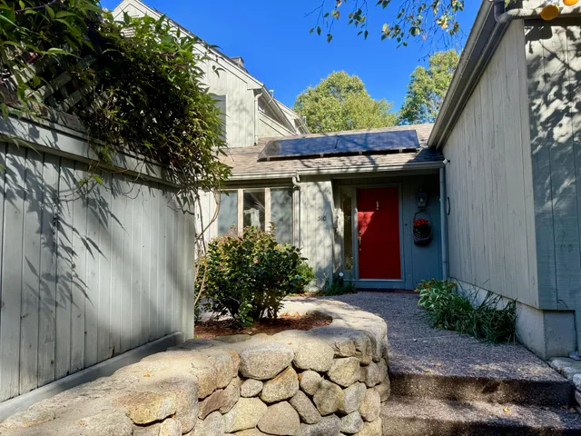 $1,100,000 | 510 Cedar Street, West Barnstable, MA 02668