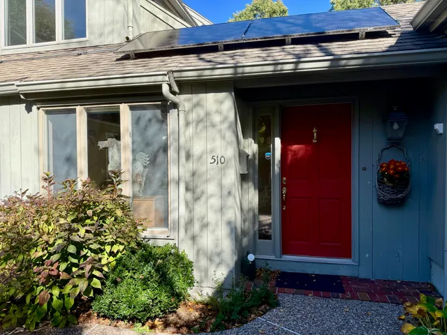 $1,100,000 | 510 Cedar Street, West Barnstable, MA 02668