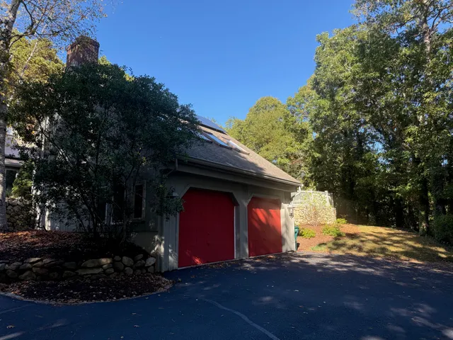 $1,100,000 | 510 Cedar Street, West Barnstable, MA 02668