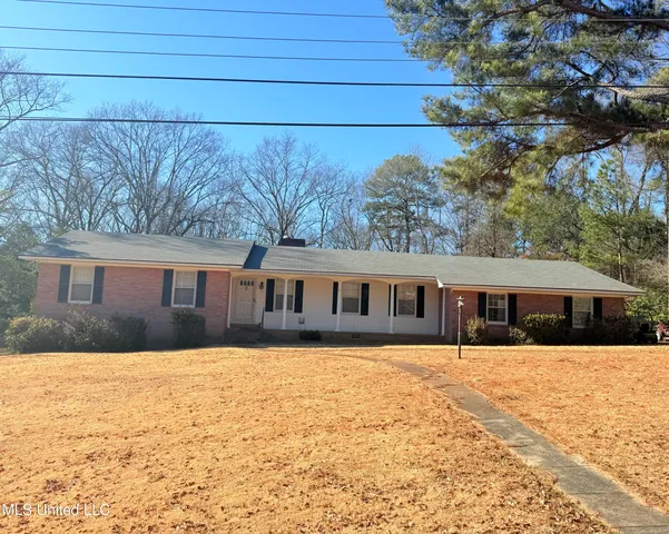 $249,000 | 820 Ave Of Pines, Grenada, MS 38901