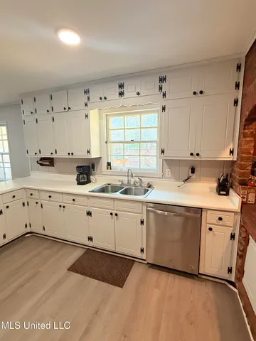 $249,000 | 820 Ave Of Pines, Grenada, MS 38901