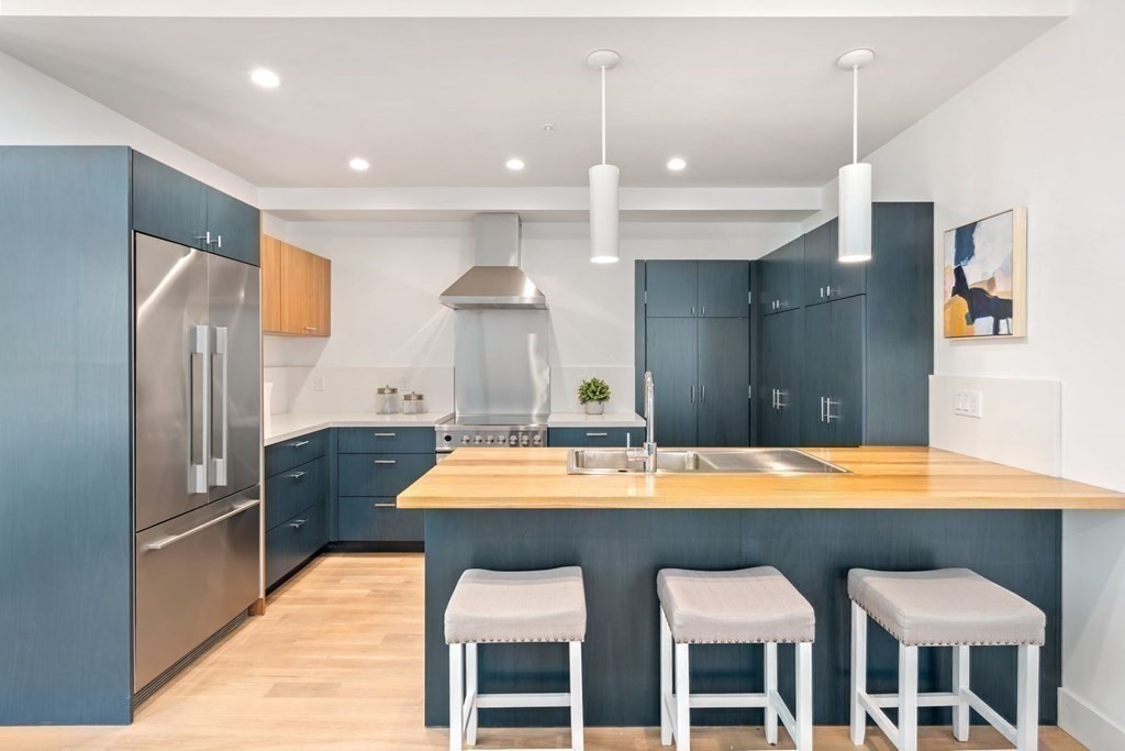 27 Saxon, Unit 1 Boston, MA 02125 - Photo 4 of 15