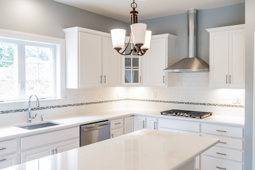 76 Watch Hill Road, Unit 76 Enfield, CT 06082 - Photo 8 of 26