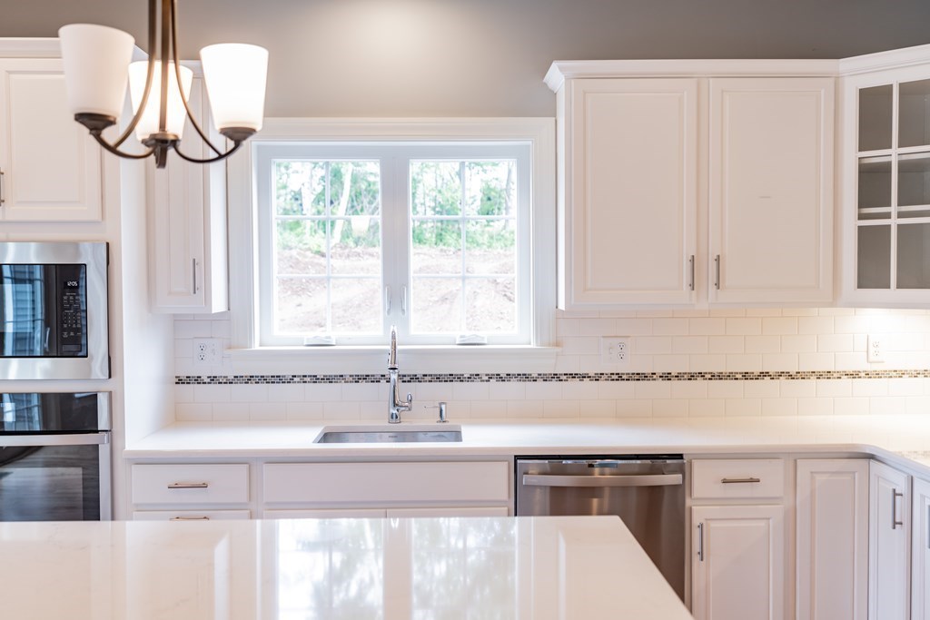 76 Watch Hill Road, Unit 76 Enfield, CT 06082 - Photo 9 of 26