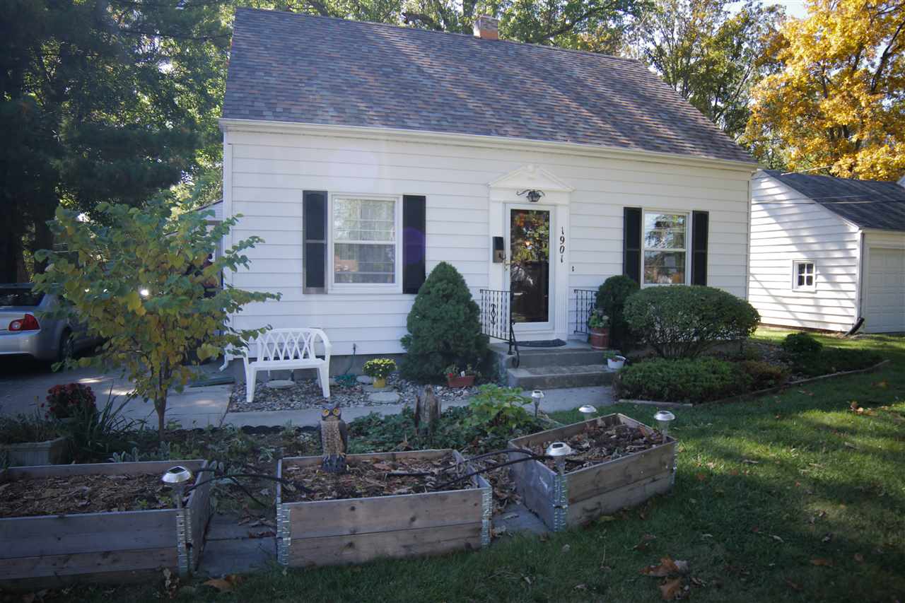 1901 Lower Huntington Road Fort Wayne, IN 46819 - Photo 1 of 24