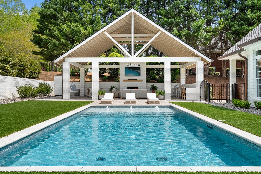 105 Caversham Lane Anderson, SC 29621 - Photo 3 of 50 Gallery Image 3