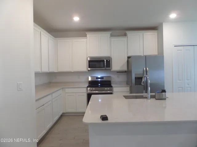 $2,500 | 1495 Huntley Holw Drive, Jacksonville, FL 32218