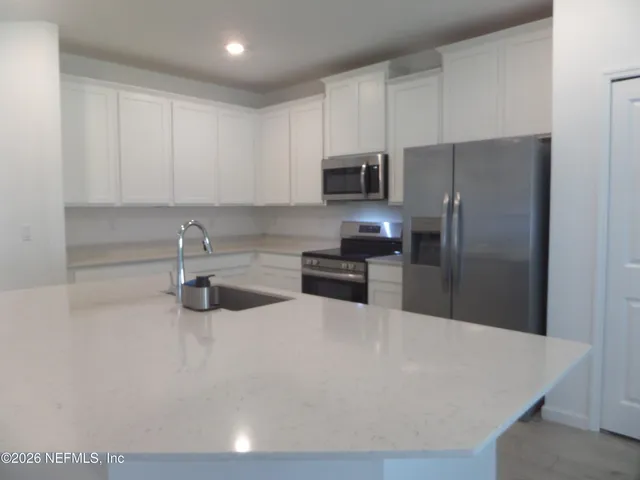 $2,500 | 1495 Huntley Holw Drive, Jacksonville, FL 32218