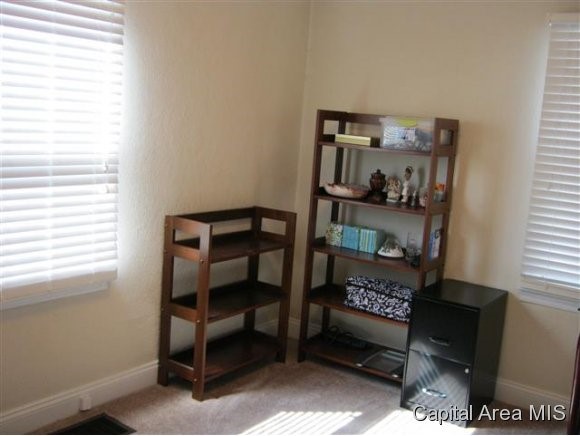 2413 South 1st Street Springfield, IL 62704 - Photo 8 of 11 Gallery Image 8