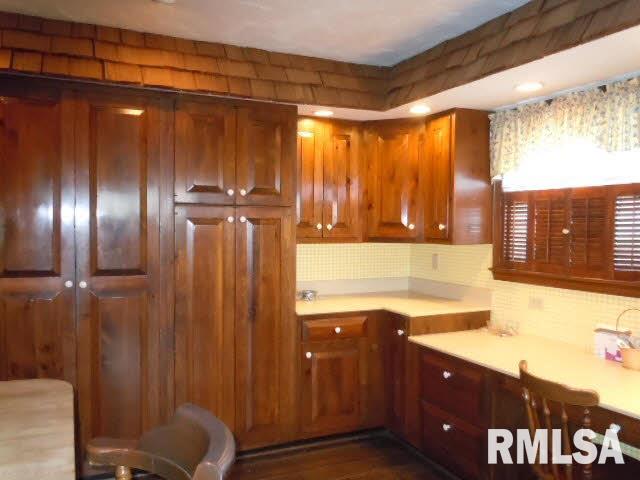 17795 East Fairfield Road Mount Vernon, IL 62864 - Photo 3 of 36 Gallery Image 3