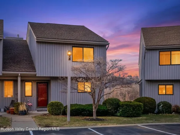 $399,900 | 10 Rondout Harbor, Port Ewen, NY 12466