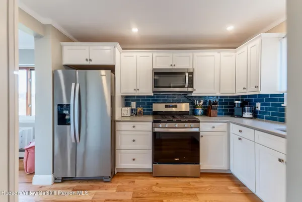 $399,900 | 10 Rondout Harbor, Port Ewen, NY 12466