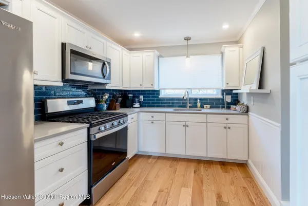 $399,900 | 10 Rondout Harbor, Port Ewen, NY 12466