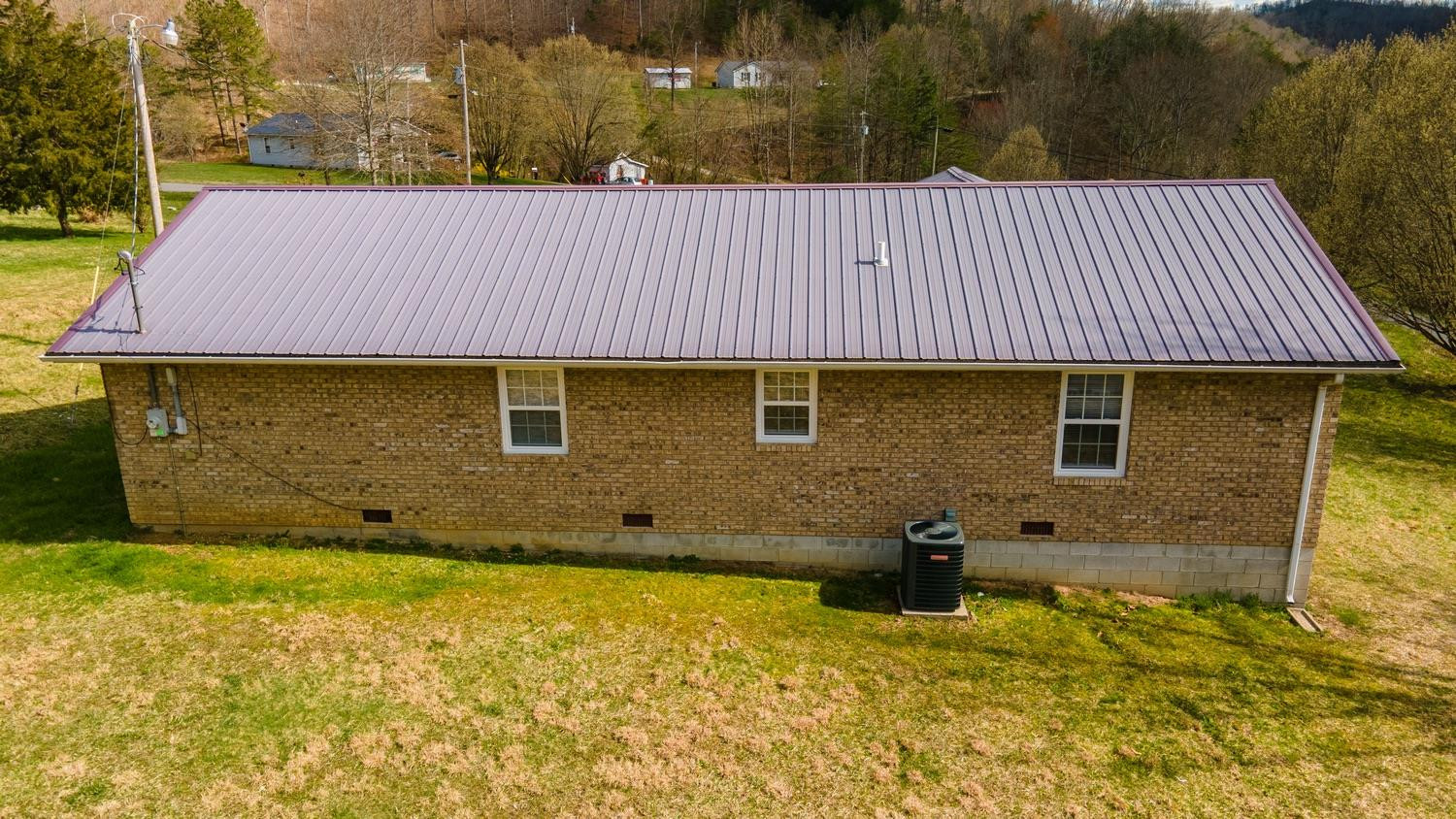 270 Roy Cox Road Manchester, KY 40962 - Photo 9 of 59 Photo 9