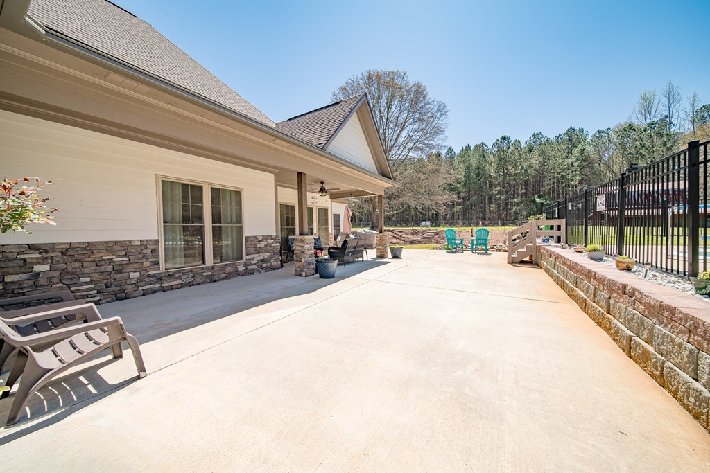 636 Judson Bulloch Road Warm Springs, GA 31830 - Photo 42 of 72 Back Patio