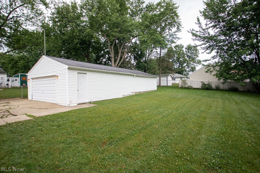 3894 Cannon Road Youngstown, OH 44515 - Photo 6 of 22