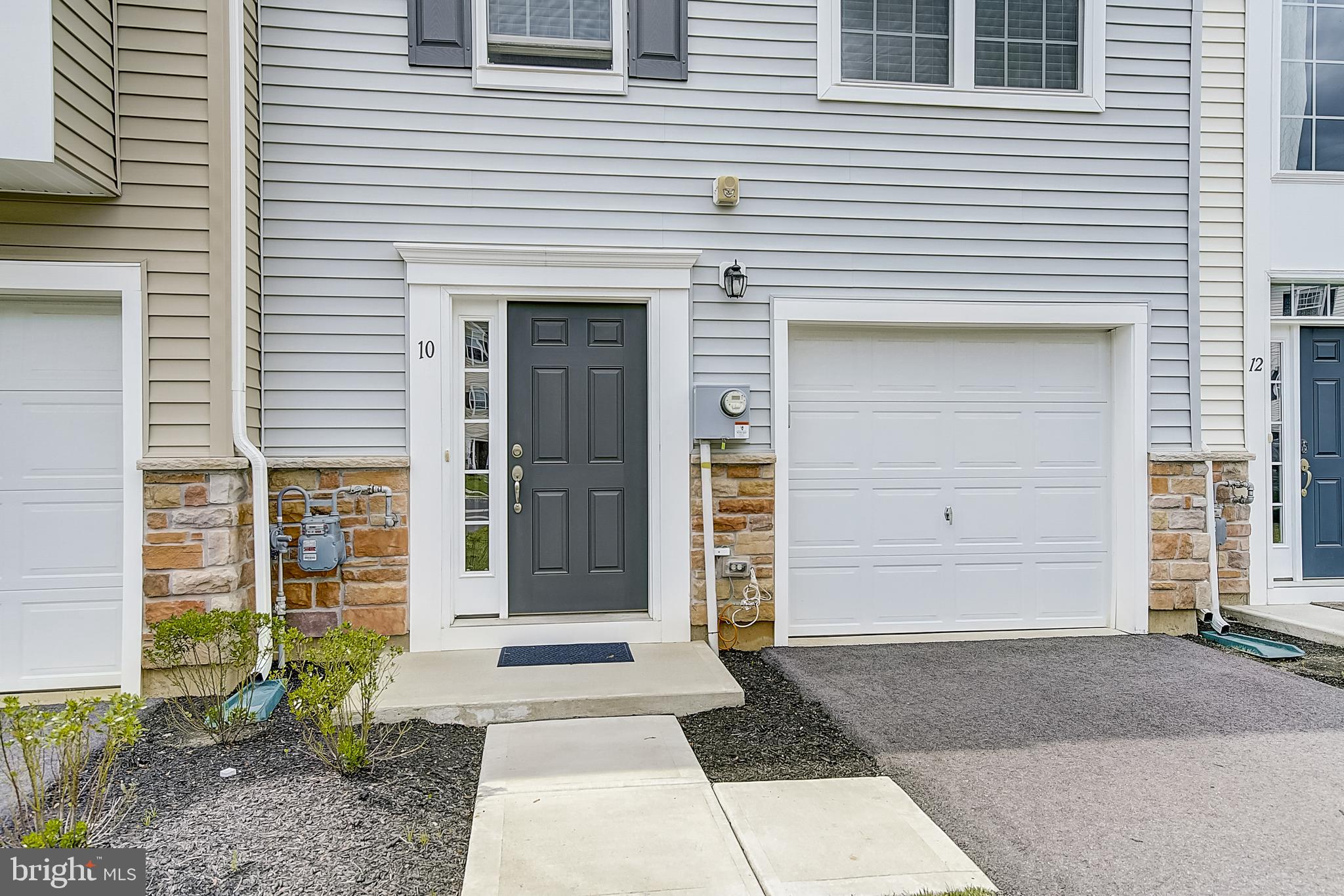 10 Iron Gate Road Sicklerville, NJ 08081 - Photo 2 of 36