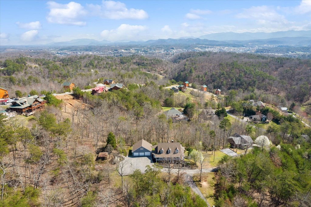 1044 Shadow Ridge Drive Sevierville, TN 37862 - Photo 20 of 67 Gallery Image 20