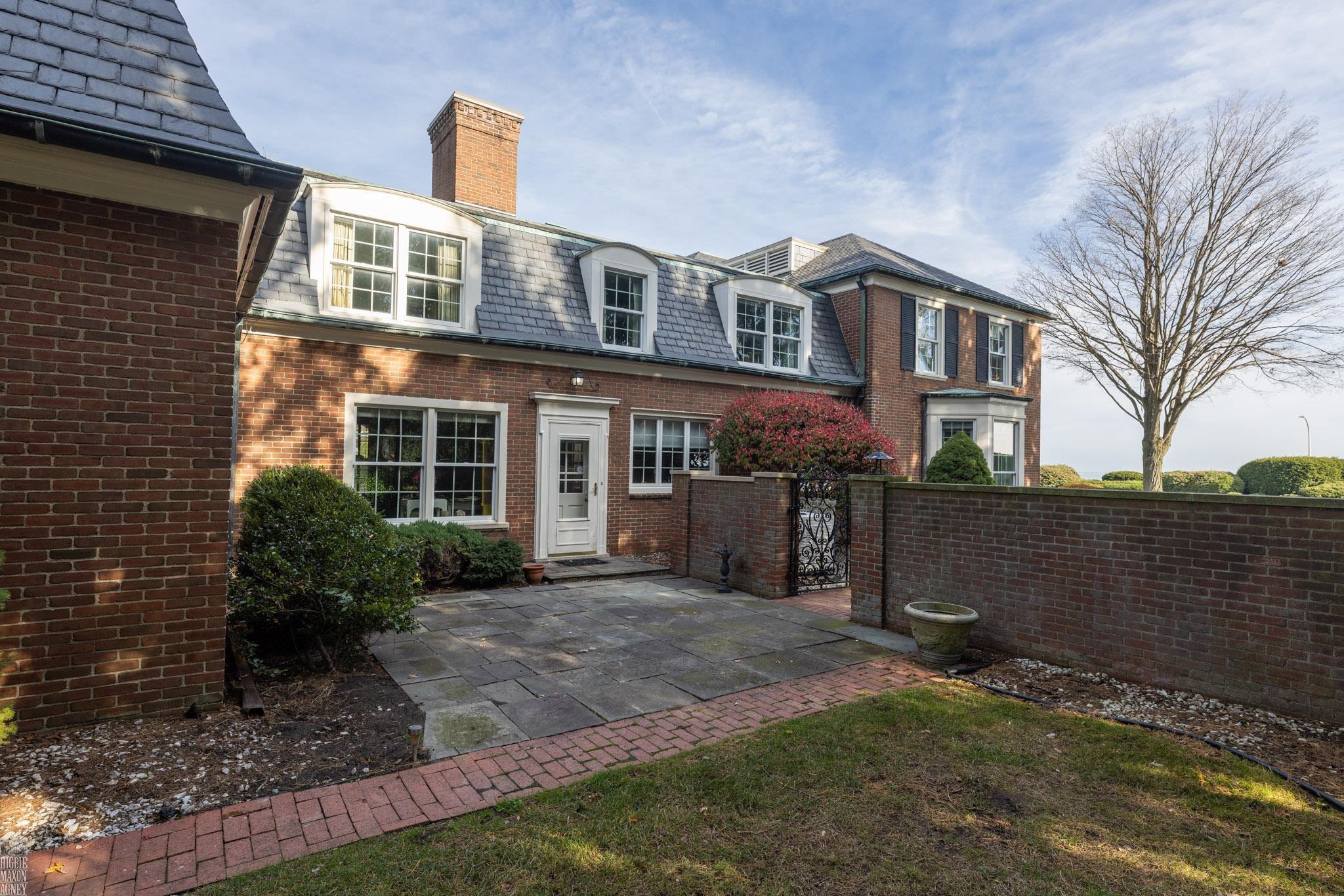 105 Lake Shore Road Grosse Pointe Farms, MI 48236 - Photo 8 of 34