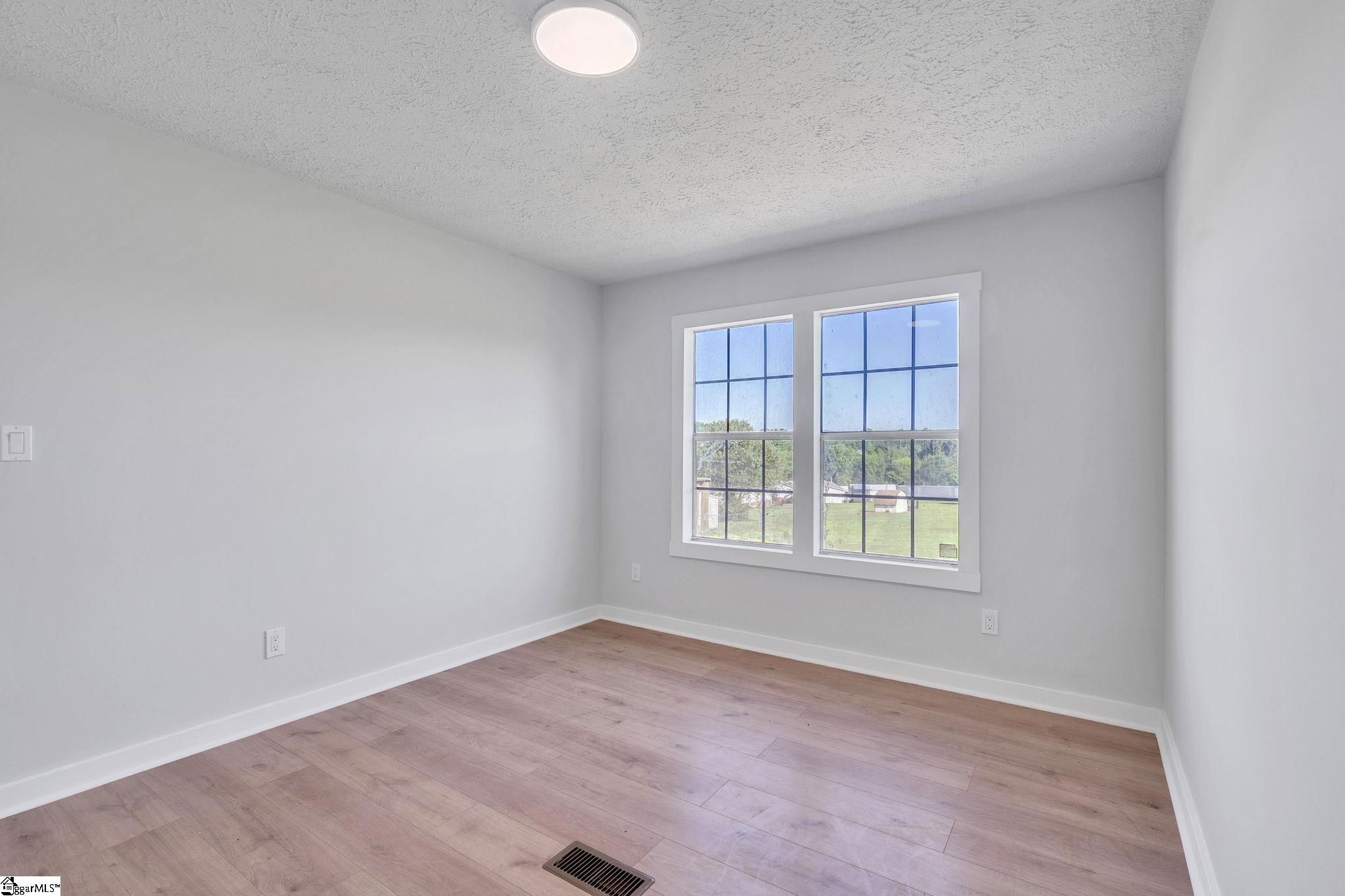 1339 Foster Road Inman, SC 29349 - Photo 13 of 18