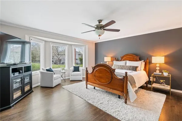$775,000 | 5004 West 128th Street, Leawood, KS 66209