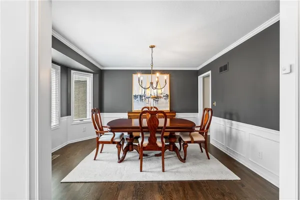 $775,000 | 5004 West 128th Street, Leawood, KS 66209