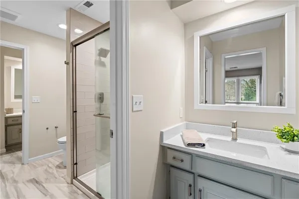 $775,000 | 5004 West 128th Street, Leawood, KS 66209