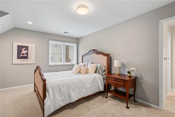 $775,000 | 5004 West 128th Street, Leawood, KS 66209