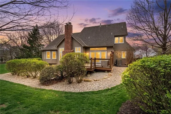 $775,000 | 5004 West 128th Street, Leawood, KS 66209