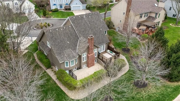 $775,000 | 5004 West 128th Street, Leawood, KS 66209