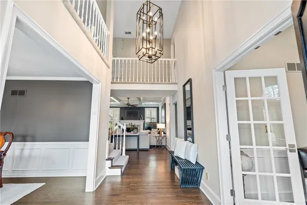 $775,000 | 5004 West 128th Street, Leawood, KS 66209