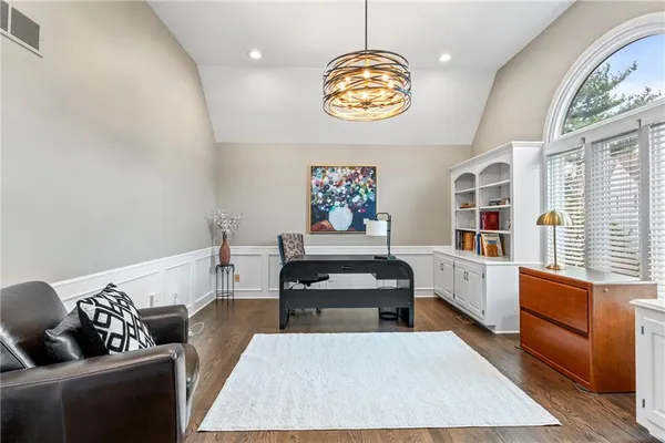 $775,000 | 5004 West 128th Street, Leawood, KS 66209