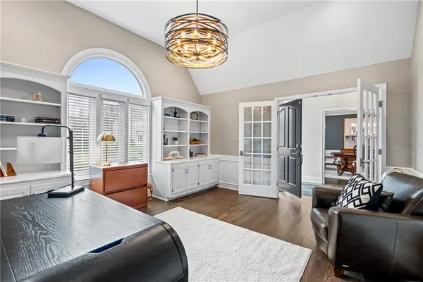 $775,000 | 5004 West 128th Street, Leawood, KS 66209