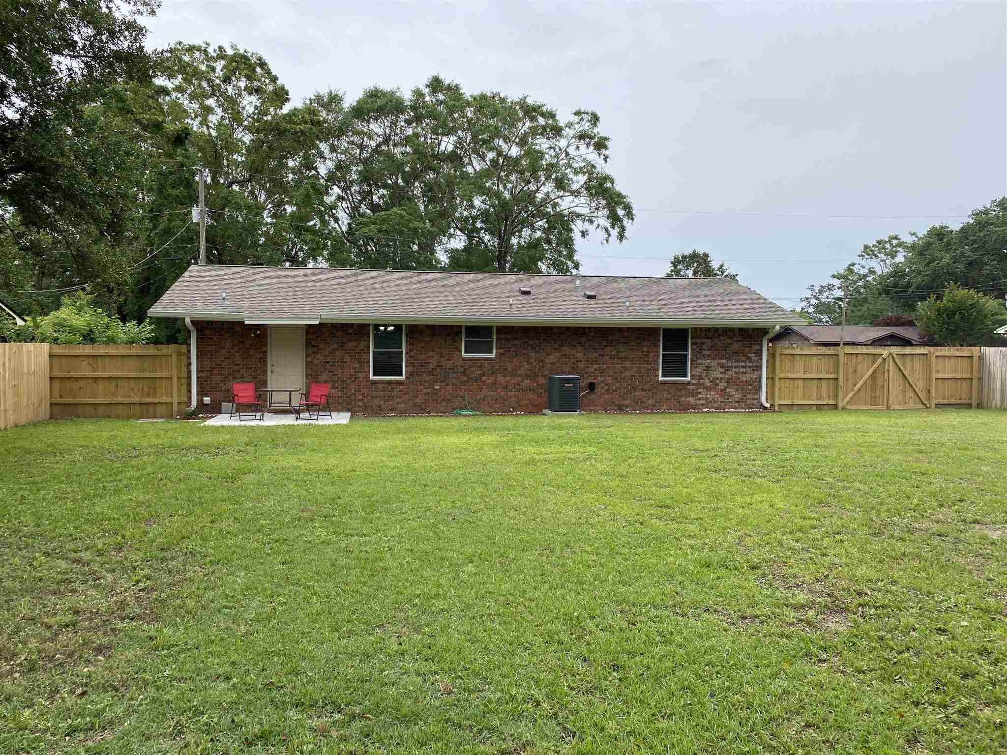 4644 Rambling Way Pace, FL 32571 - Photo 3 of 36