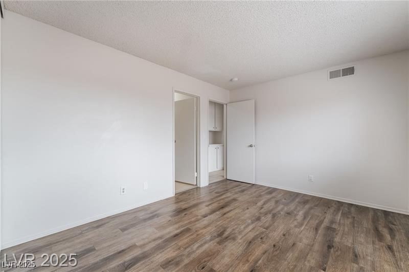 7285 Bridgeview Avenue Las Vegas, NV 89147 - Photo 17 of 33