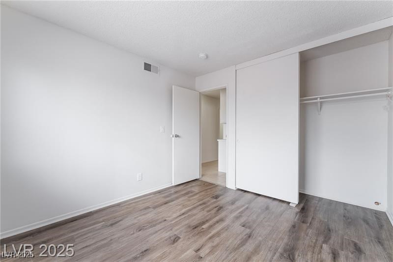 7285 Bridgeview Avenue Las Vegas, NV 89147 - Photo 23 of 33