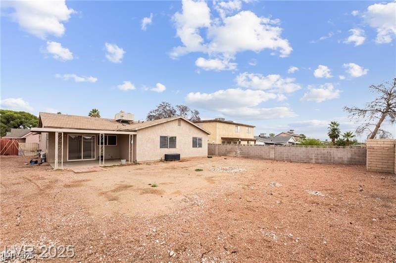 7285 Bridgeview Avenue Las Vegas, NV 89147 - Photo 30 of 33