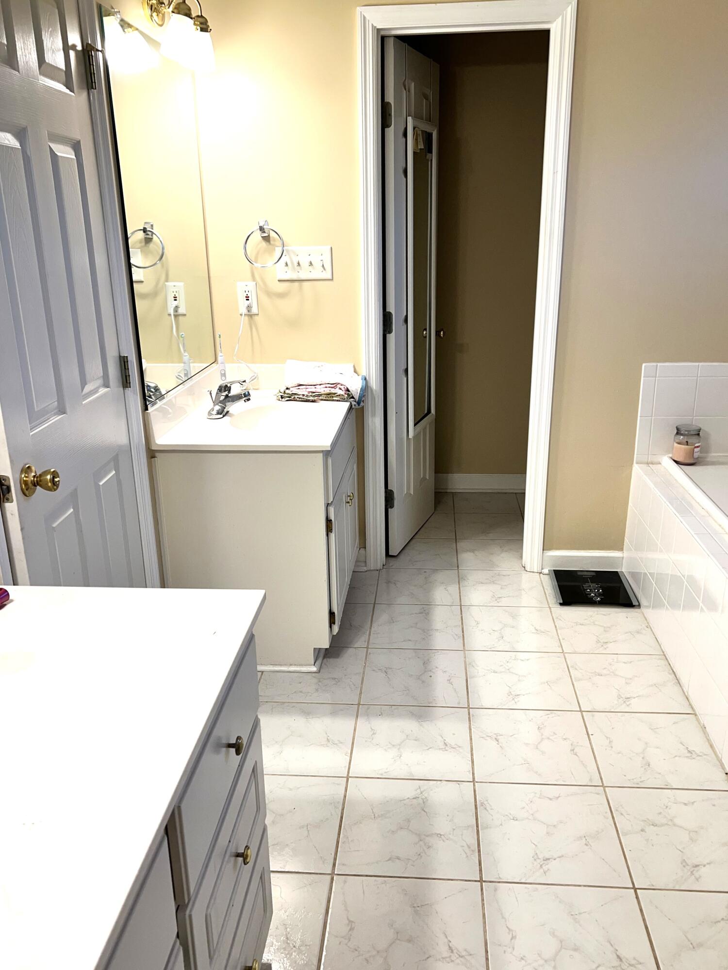 832 Prairie Lane Evans, GA 30809 - Photo 21 of 26 832 Prairie owner bath