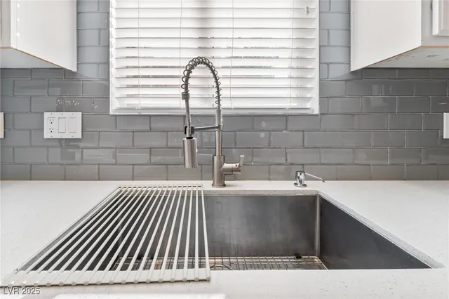 $3,600 | 2267 Alanhurst Drive, Henderson, NV 89052