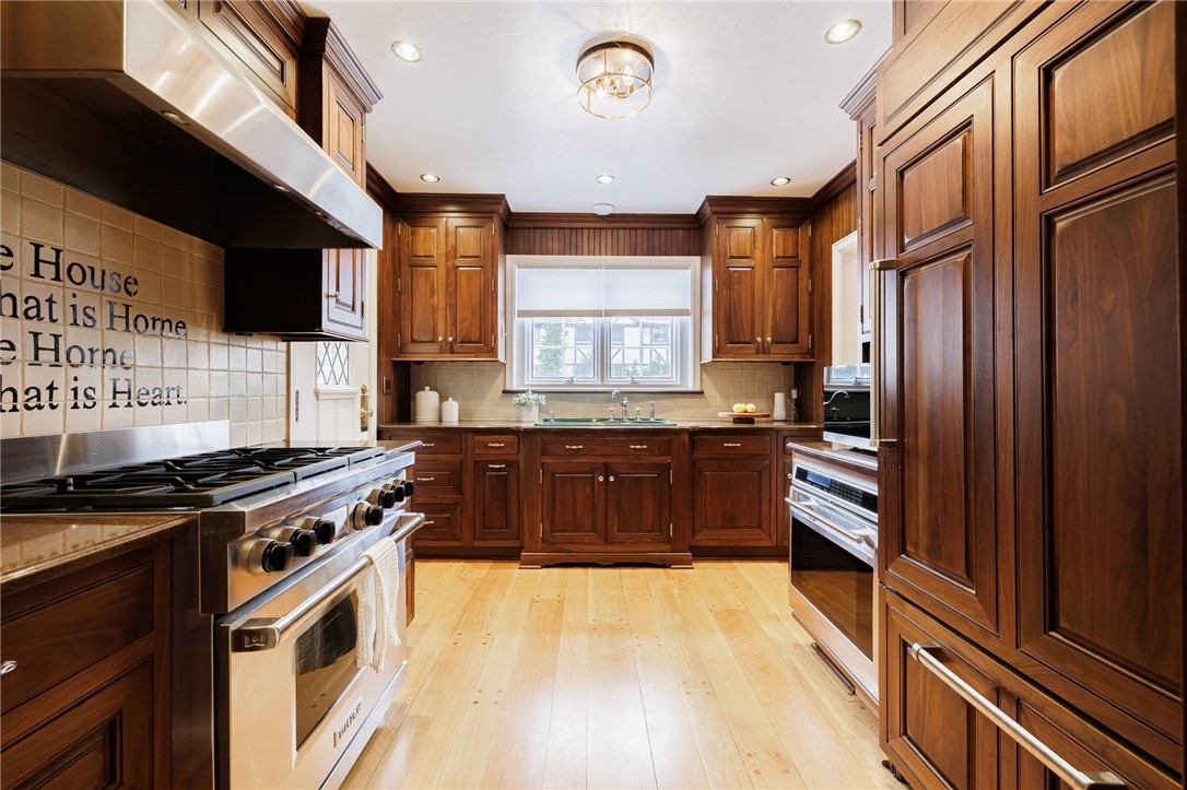 1 Grosvenor Road Brighton, NY 14610 - Photo 20 of 50